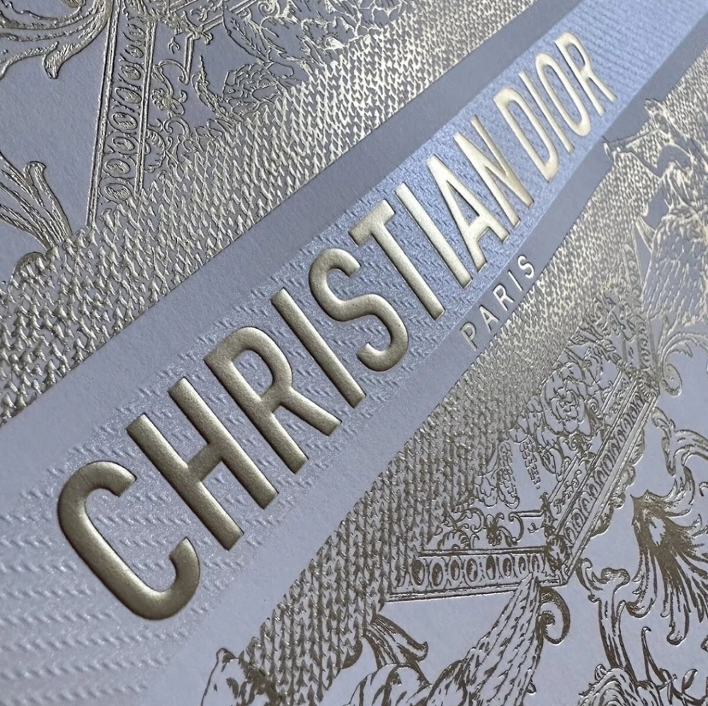 🛍CHRISTIAN DIOR GIFT BAG WITH RIBBON LIMITED EDITION  BRAND NEW/SEALED - Picture 2 of 5